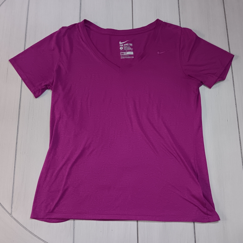 Nike Women's Large Magenta Dri-fit Athletic Cut Short Sleeve Tee